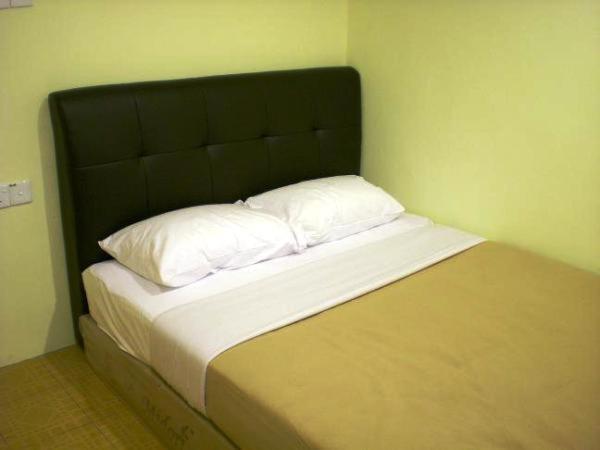 Ten Inn Kuala Terengganu Exterior foto